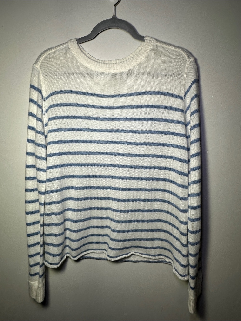 Classic White Blue Striped Wool Blend Crewneck Sweater Boho Travel Casual